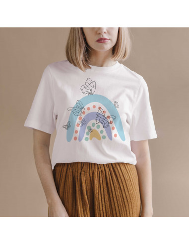 REMERA BOHO SILUETA MARIPOSA