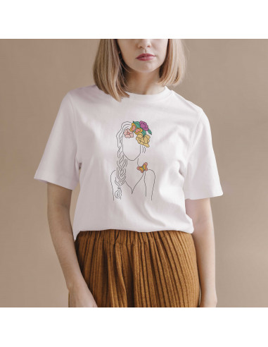 REMERA BOHO SILUETA MARIPOSA