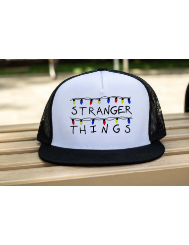 Stranger gorra y remera Stranger gorra y remera