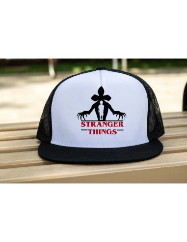 Stranger gorra y remera Stranger gorra y remera