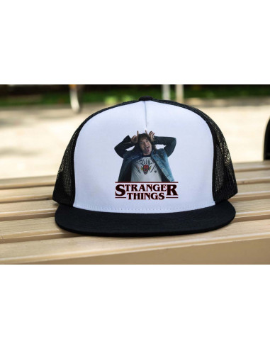 Stranger gorra y remera Stranger gorra y remera